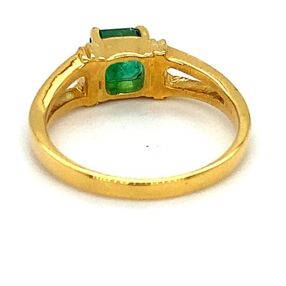 Emerald 1.05ct Solid 18K Yellow Gold Ring - Picture 4 of 6